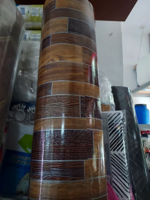 Linoleum 2m lat 20 m liniari / rola diverse modele nu lasă copiilor