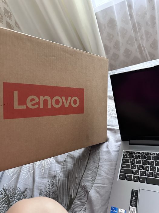 Продам ноутбук lenovo