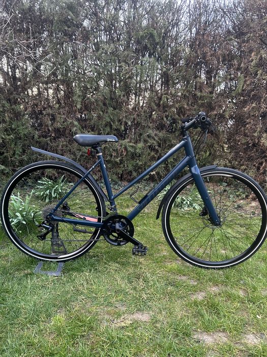 Specialized Sirrios L 28 цола Sirrus 2x9 Sora