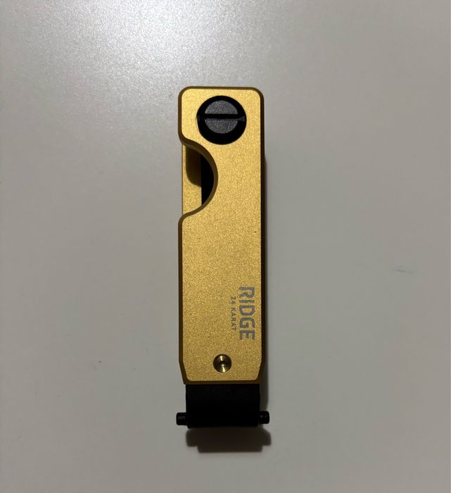 Ridge Keycase/Keychain/Breloc 24 Karat Gold