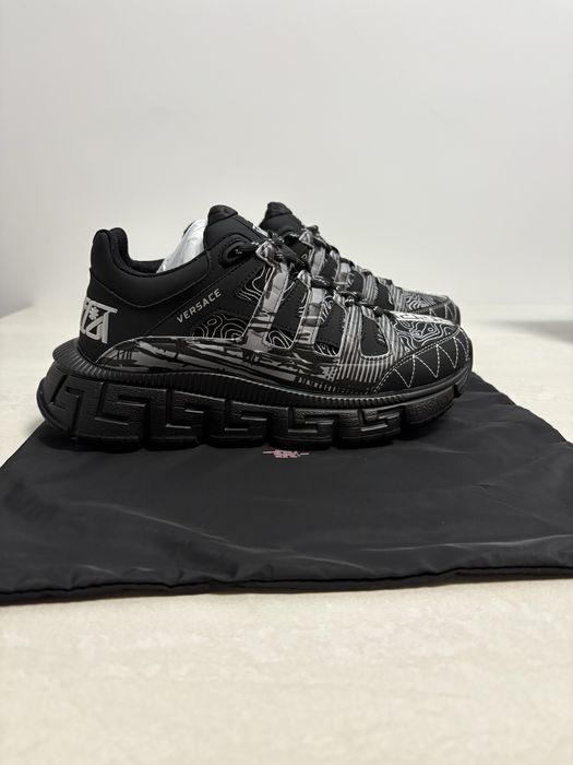 Versace Trigreca