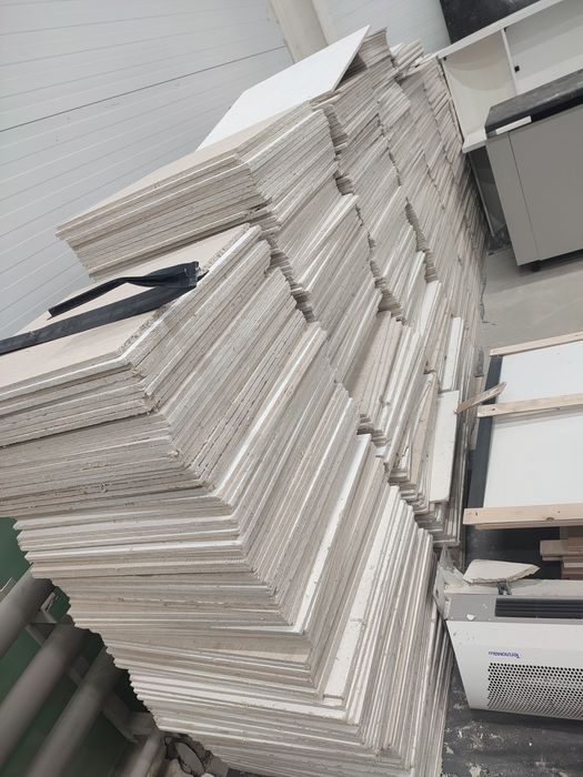 Плитка подвесной потолок Армстронг