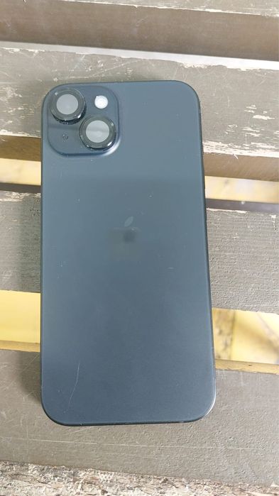 iPhone 15 в отличном состоянии