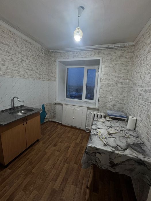Продаётся квартира в центре пришахтинска