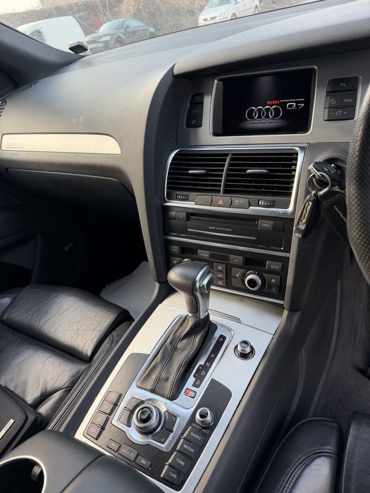 Ауди ку7 3.0тди 245 на части / audi q7 3.0tdi s line