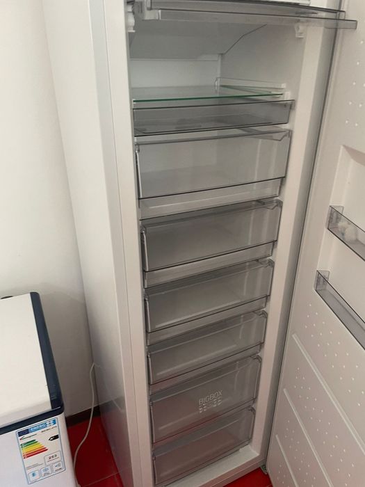 Продам морозильники