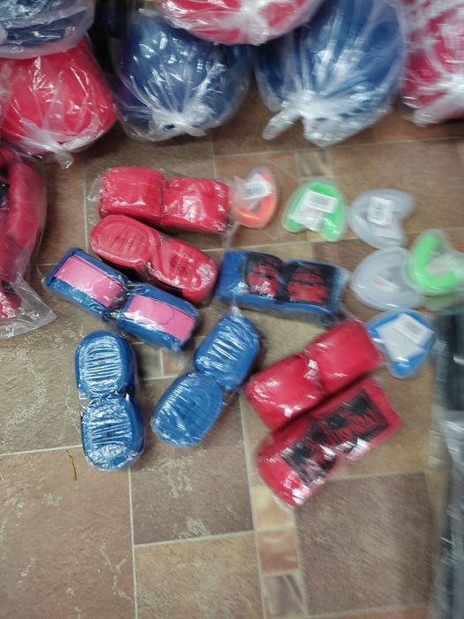 Перчатки боксерские