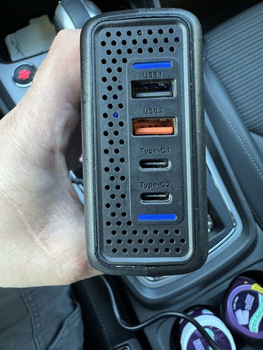 Invertor auto 12V - 220V Excitat