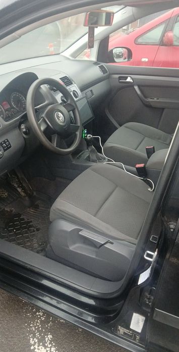 Vând wolzvagen toran an 2004 19 dize cu acte la zi preț 1350 euro