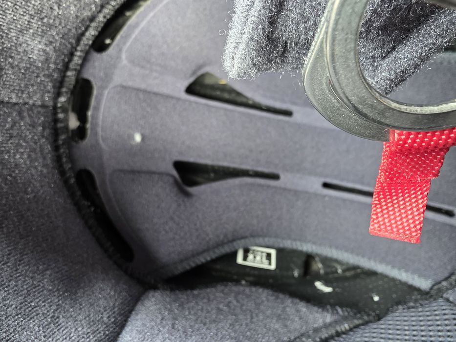 Продавам каска Shoei rj-platinium