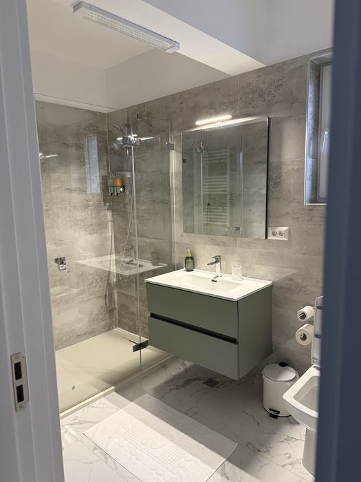 Studio nou 42 mp + parcare