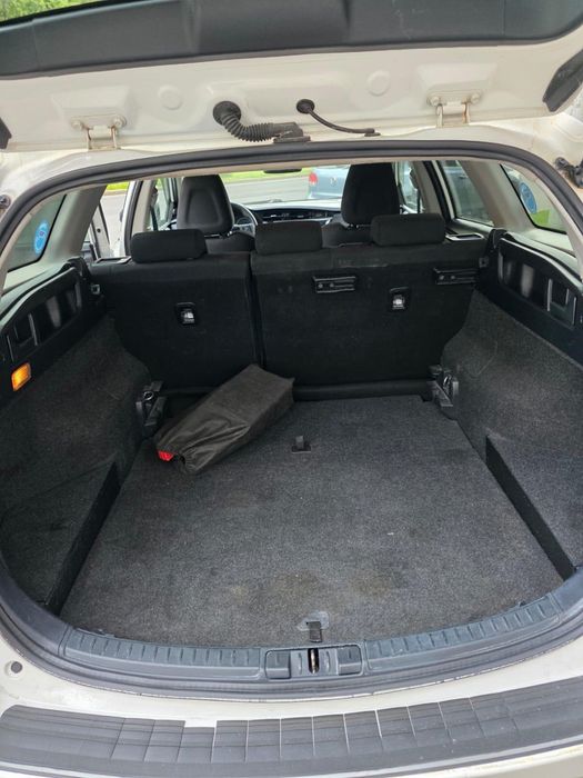 Toyota Auris Hybrid + GPL