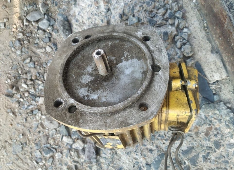 Продам двигатель полностью рабочий