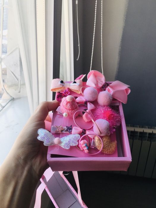 Набор резинок и заколок