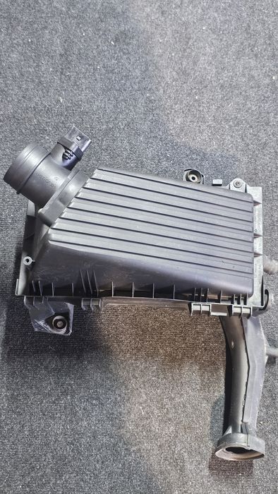 carcasa filtru aer + debimetru aer vw golf 4 / bora  1.9tdi axr
