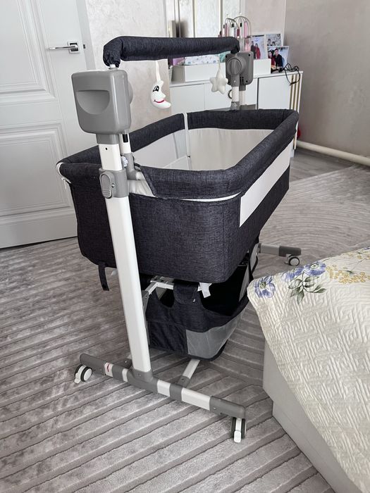 Продается манеж-кровать