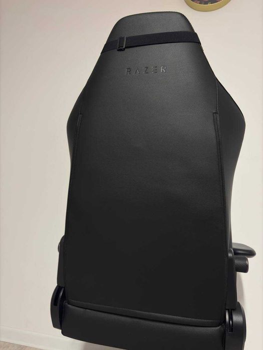 Scaun de gaming Razer Iskur V2