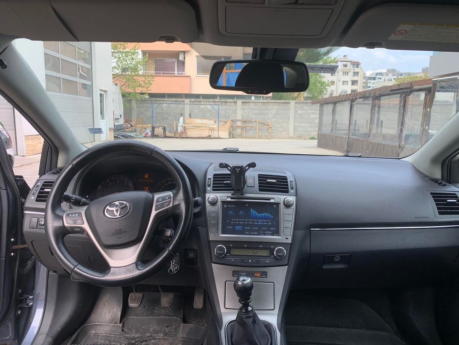 Toyota Avensis D-4D 2010г.