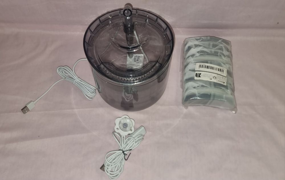 Fantana pentru animale 1.8L, cu senzor