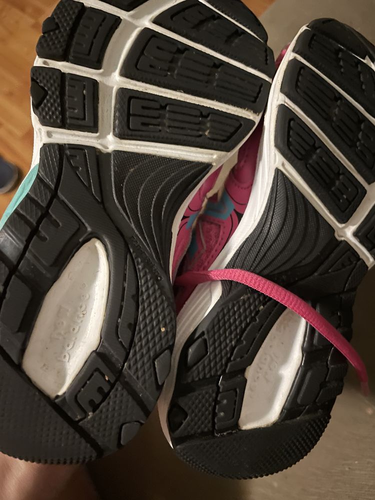 Adidasi new balance fete sale