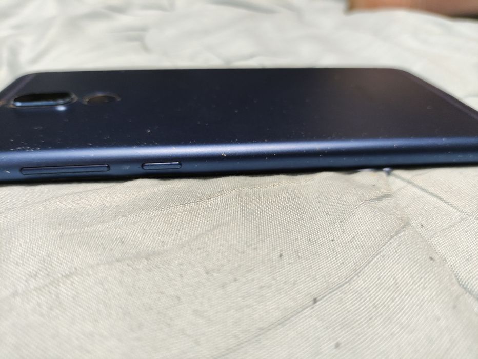 Смартфон LNE-R21