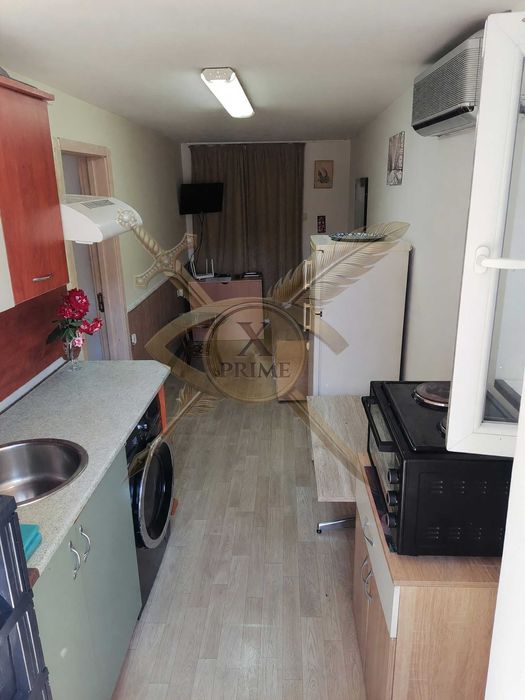 Дава се под наем Двустаен апартамент в Варна, Център - 40 кв.м за 430 € - Снимка #2