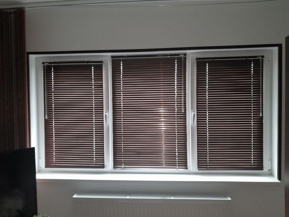 Jaluzele orizontale din aluminiu