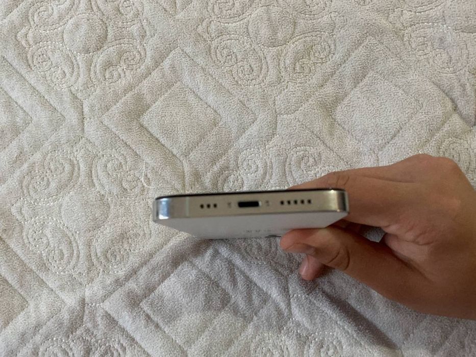 Продам Iphone 12 pro читать описание