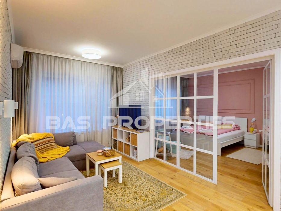 Многостаен в София-Център площ 111