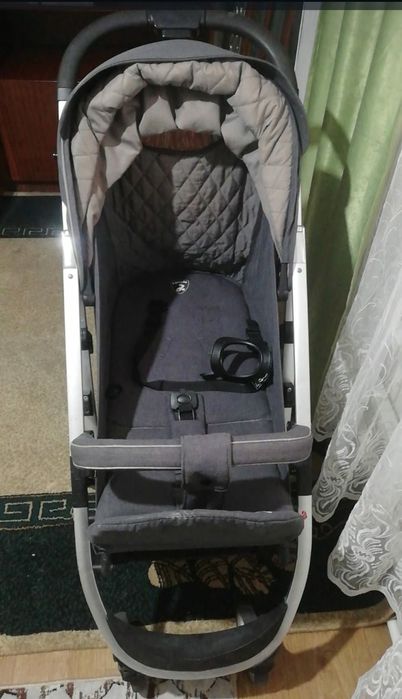 Продам прогулочную коляску