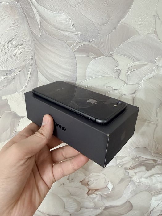 IPhone 8/64Gb - В хорошем состоянии