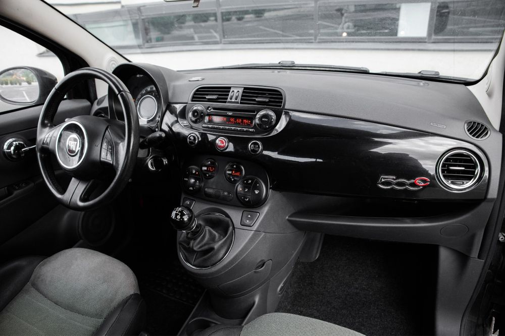 Fiat 500/ 1.2 benzina / cabrio/ decapotabil/ climatronic / posibilitate Rate