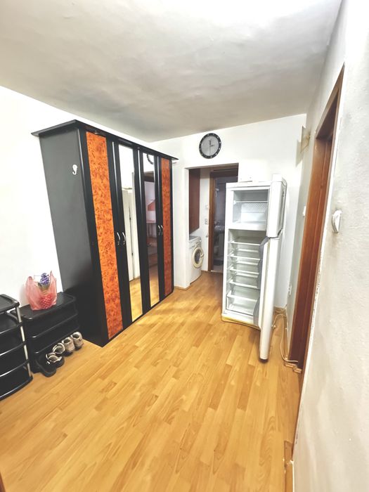 Închiriez apartament 2 camere Valea Roșie/Sărari