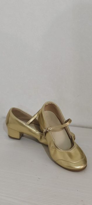 Продается танцевальные балетки