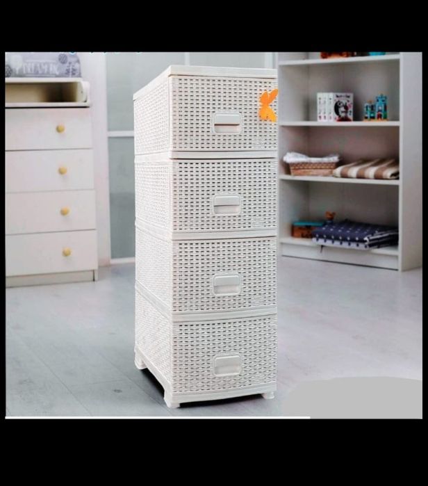 Комоды  универсальные, плетенные пластиковые