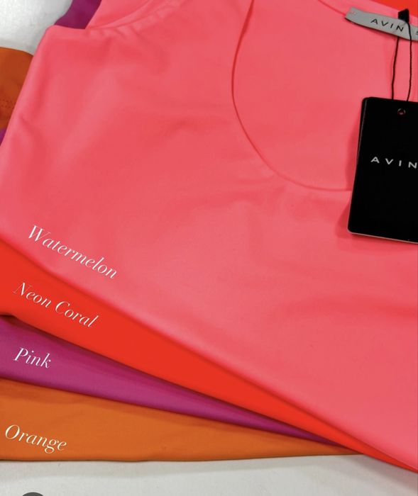 Basic Top Avin/Aвин