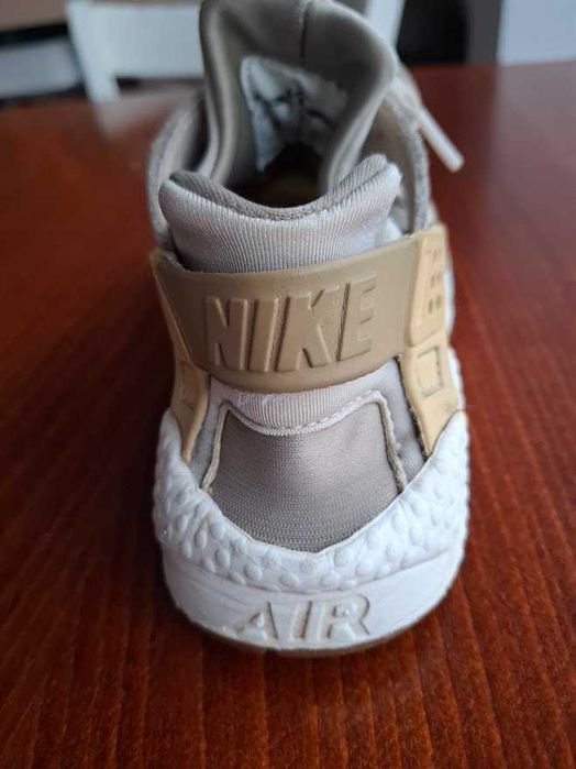 маратонки NIKE - номер 37