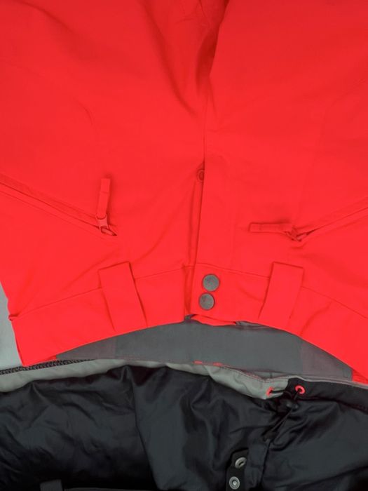 Vand costum sky plus manusi pentru femei