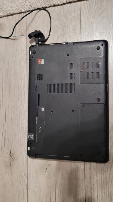 Sony Vaio Pentium 2117U 1,8 GHz  / 4 GB  / 500 GB