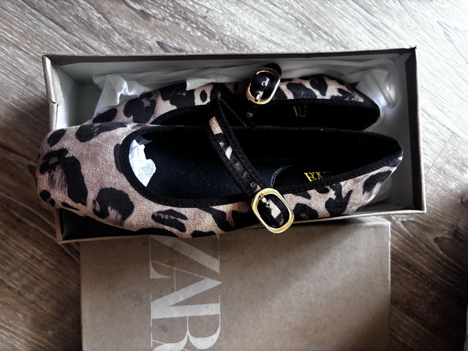 Продам балетки Zara