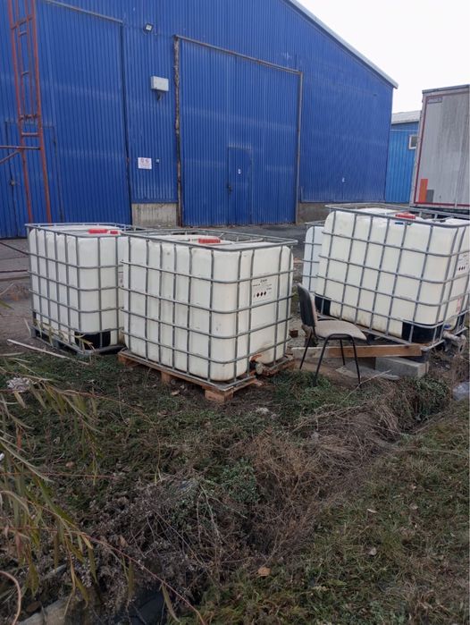 Продаем 1000 л емкости