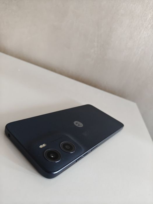Motorola g05 с кейс и протектор  с гаранция готов за употреба