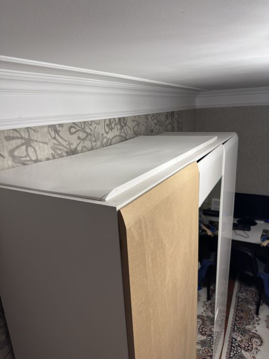 Шкаф белый Ацека