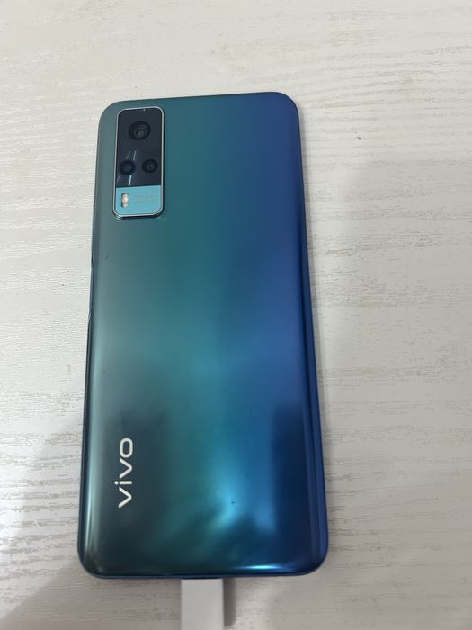 Продается телефон Vivo Y31