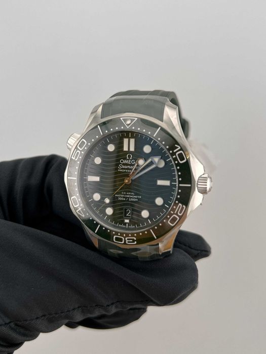 Наручные часы Omega Seamaster