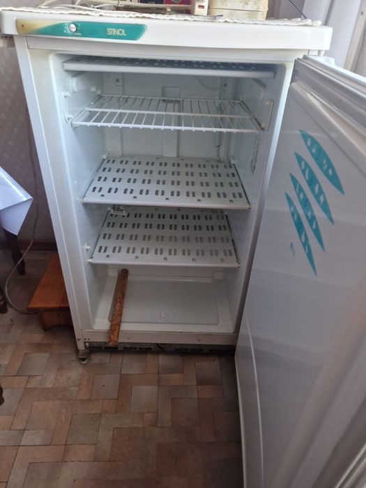 Срочно продам морозильную камеру