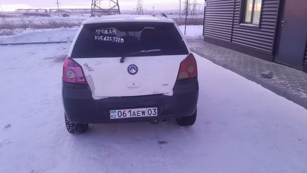 Продам авто Джелли МК кросс2012г