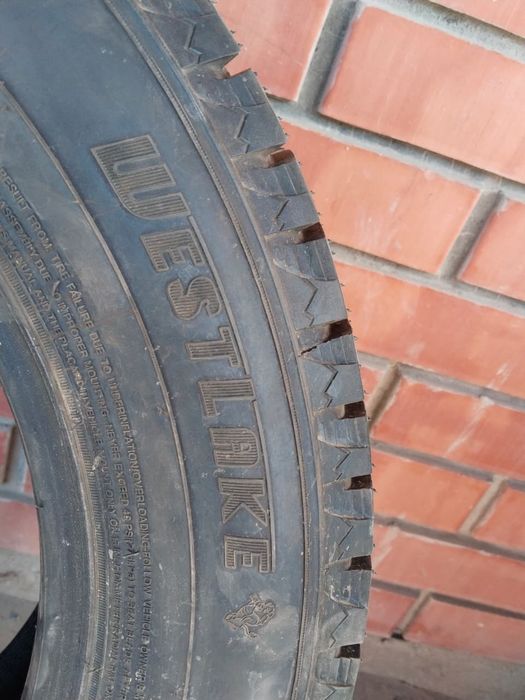Продам зимние шины 215/60/16
