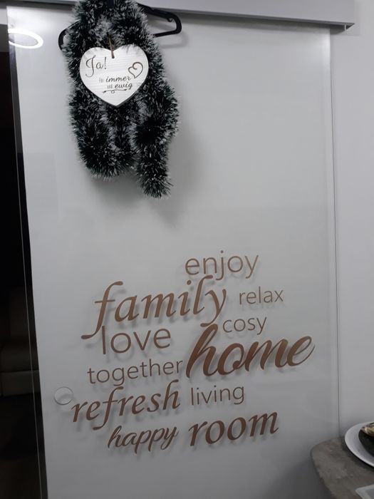 Vand usa  glisanta din sticla