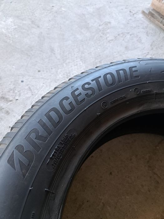 4 anvelope iarnă 215 65 r17 Bridgestone